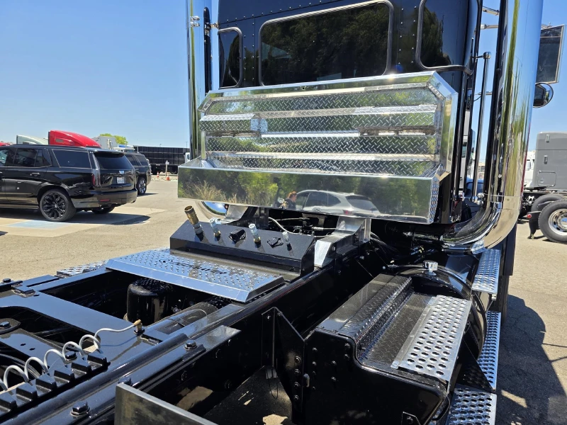 1999 KENWORTH T800