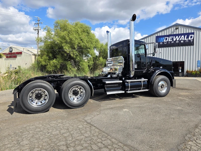 1999 KENWORTH T800