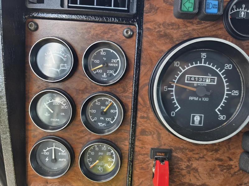 1999 KENWORTH T800