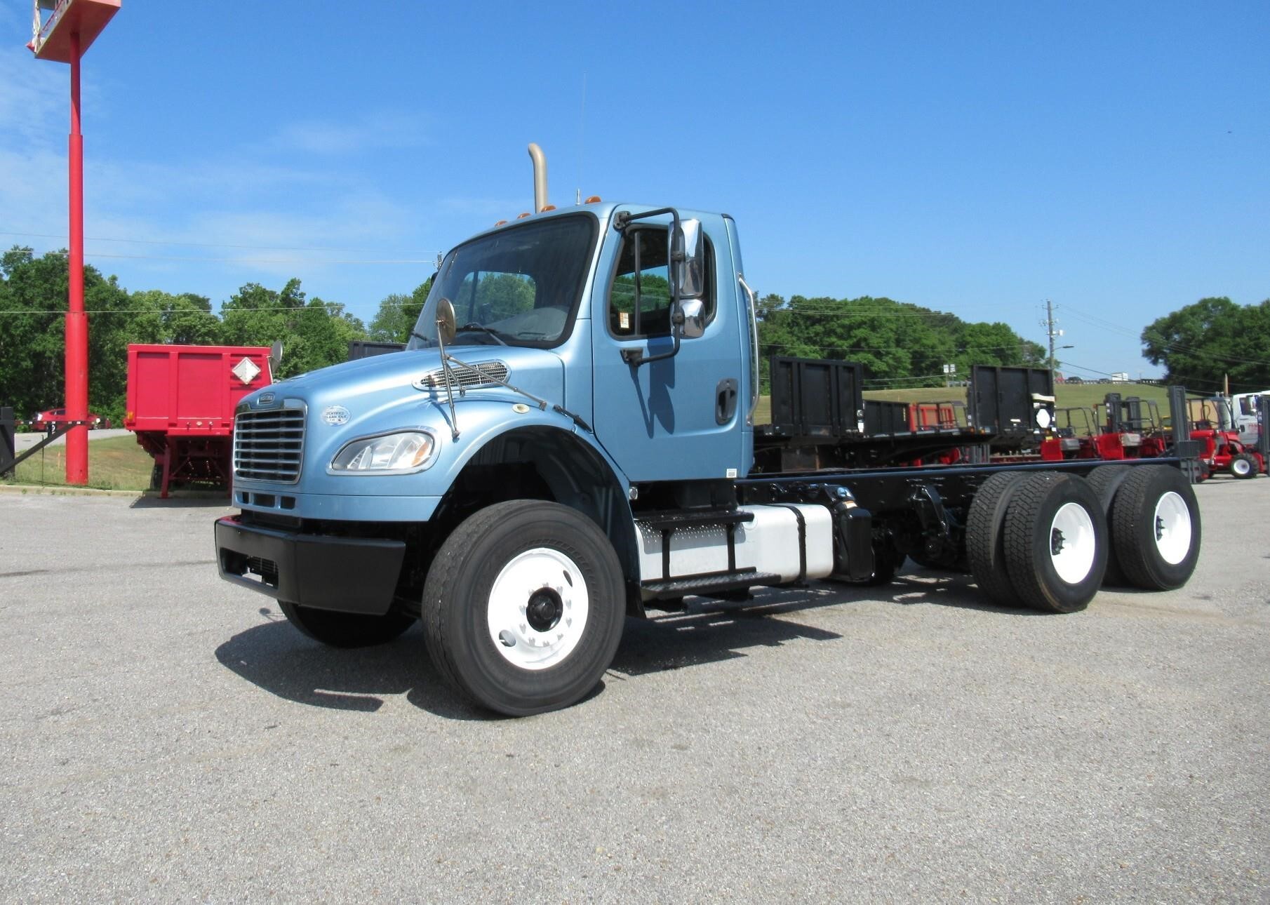 2016 FREIGHTLINER BUSINESS CLASS M2 106 in Tuscaloosa, AL