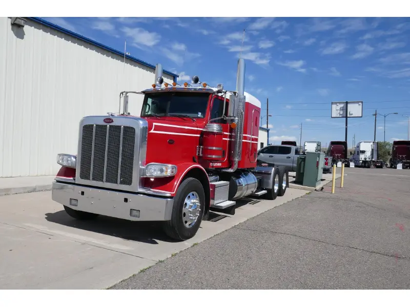 2020 PETERBILT 389