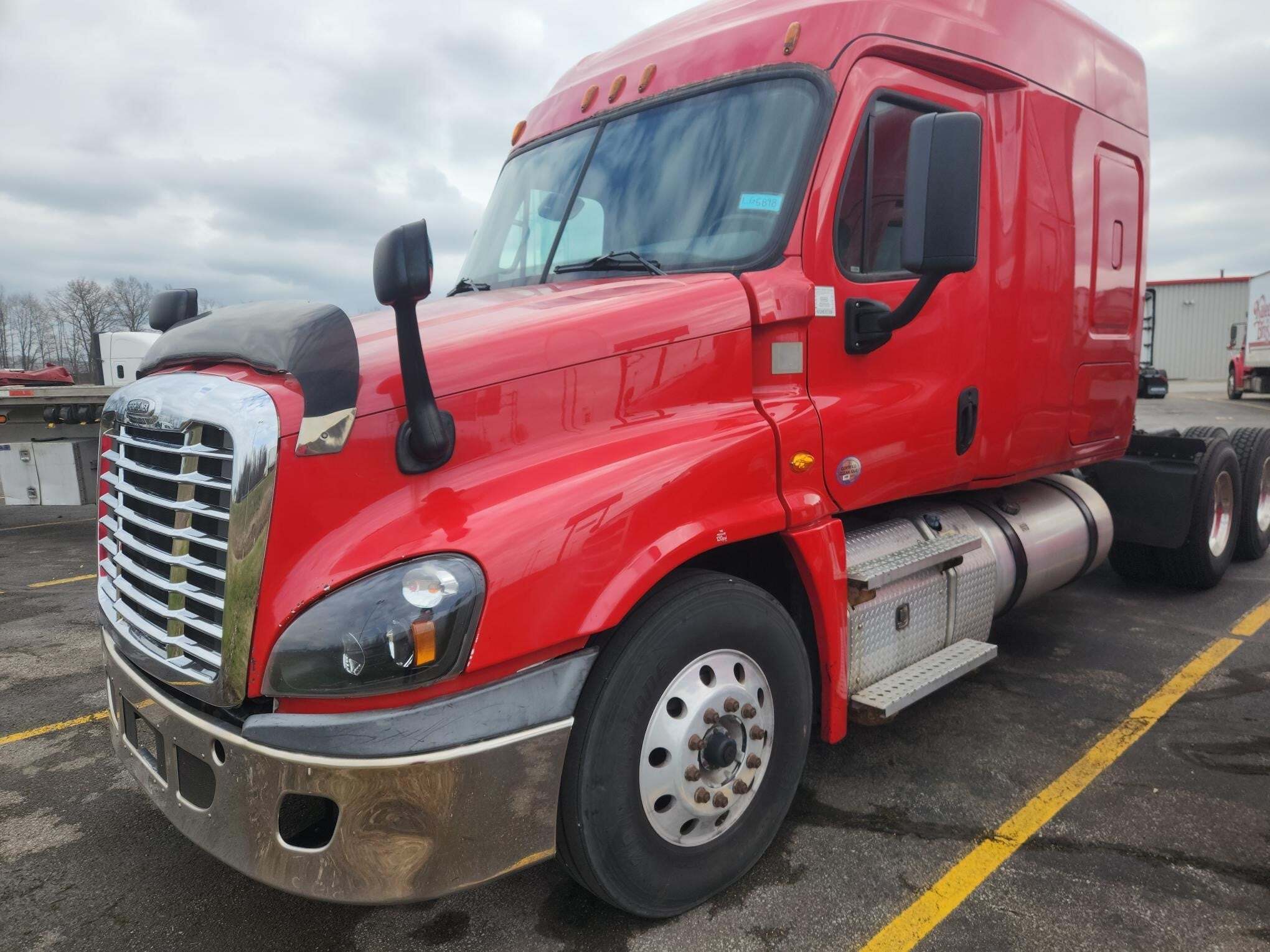 2019 FREIGHTLINER CASCADIA 125 in Youngstown, OH