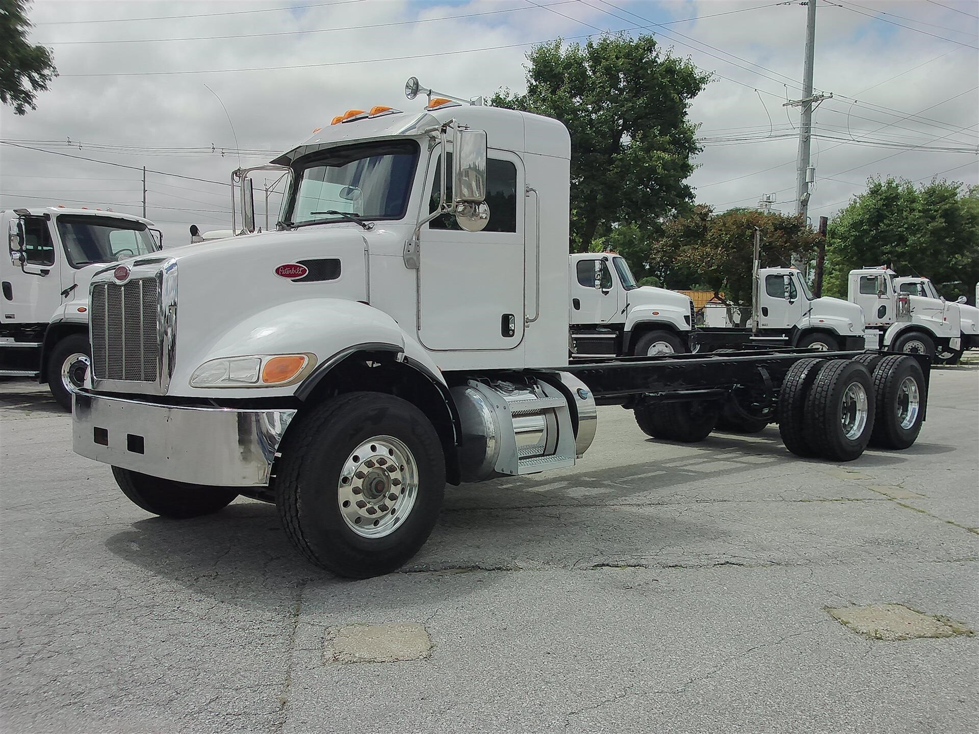 2015 PETERBILT 348 in Kansas City, KS