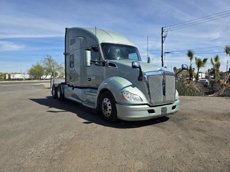 2021 KENWORTH T680
