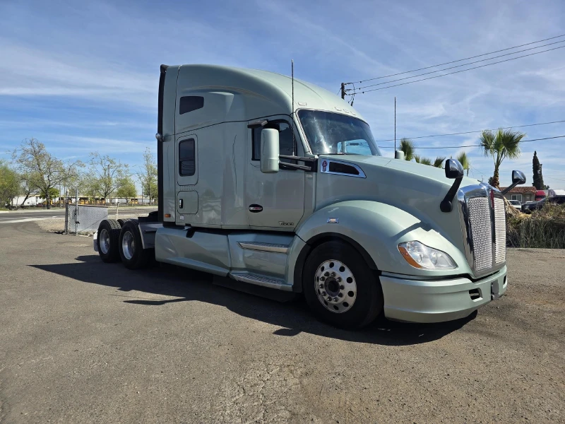 2021 KENWORTH T680