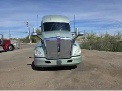 2021 KENWORTH T680