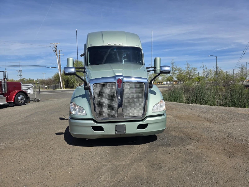 2021 KENWORTH T680