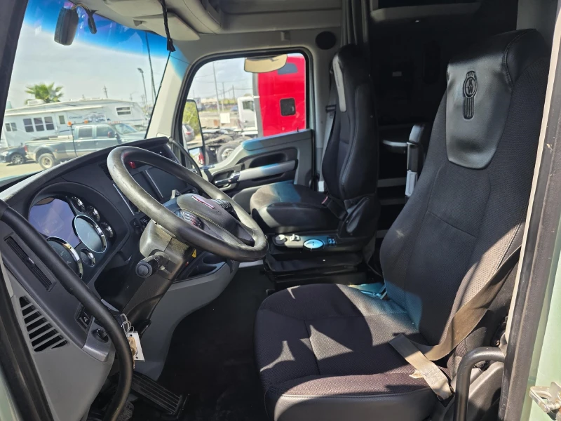 2021 KENWORTH T680