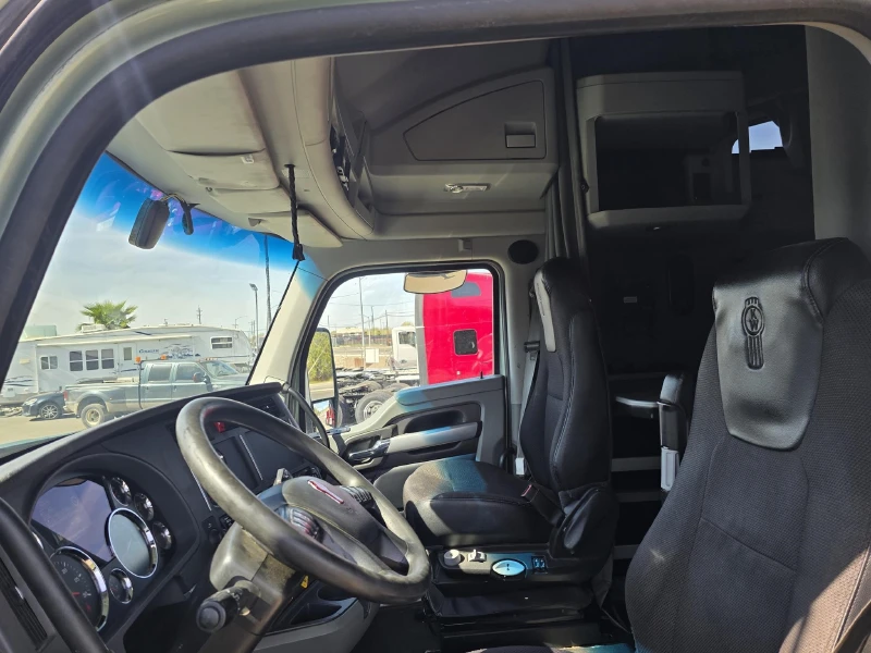 2021 KENWORTH T680