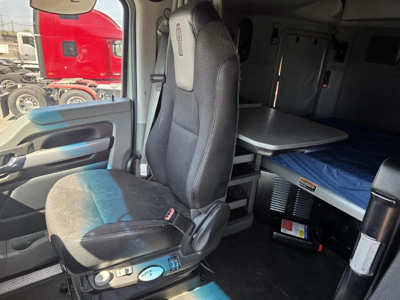 2021 KENWORTH T680