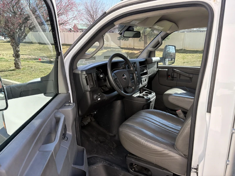 2021 GMC SAVANA