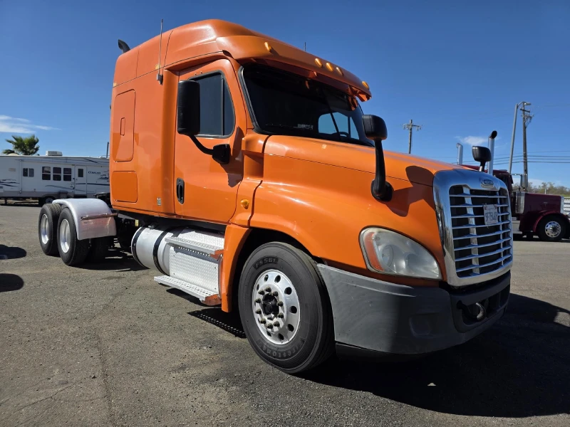 2013 FREIGHTLINER CASCADIA 125