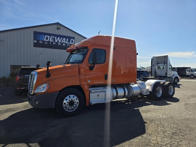2013 FREIGHTLINER CASCADIA 125