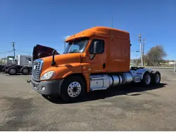 2013 FREIGHTLINER CASCADIA 125