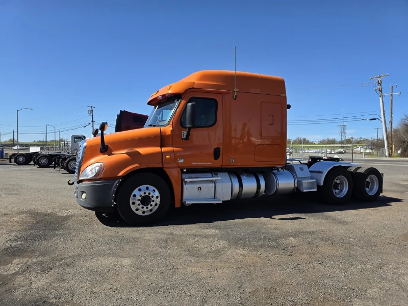 2013 FREIGHTLINER CASCADIA 125