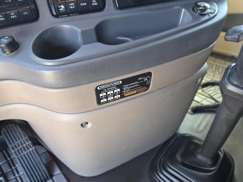 2013 FREIGHTLINER CASCADIA 125