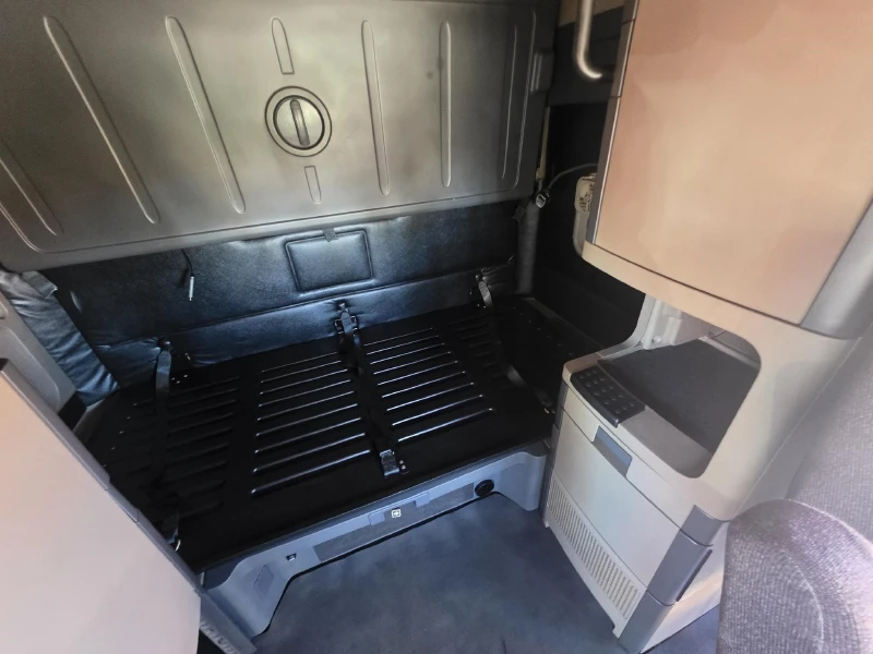 2013 FREIGHTLINER CASCADIA 125