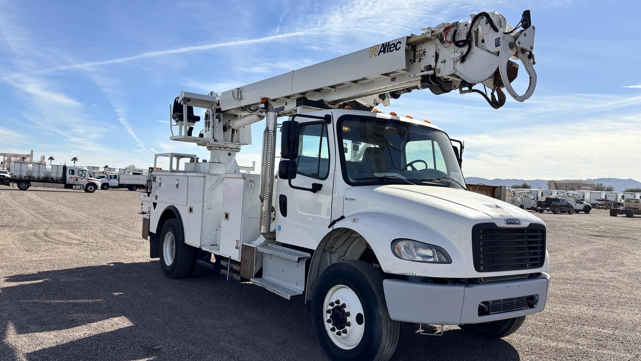 2020 FREIGHTLINER BUSINESS CLASS M2 106 in Phoenix, AZ