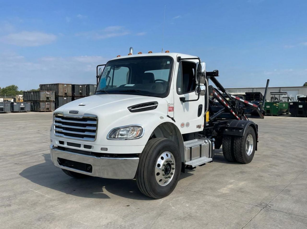 2026 FREIGHTLINER BUSINESS CLASS M2 106 in Bridgeview, IL