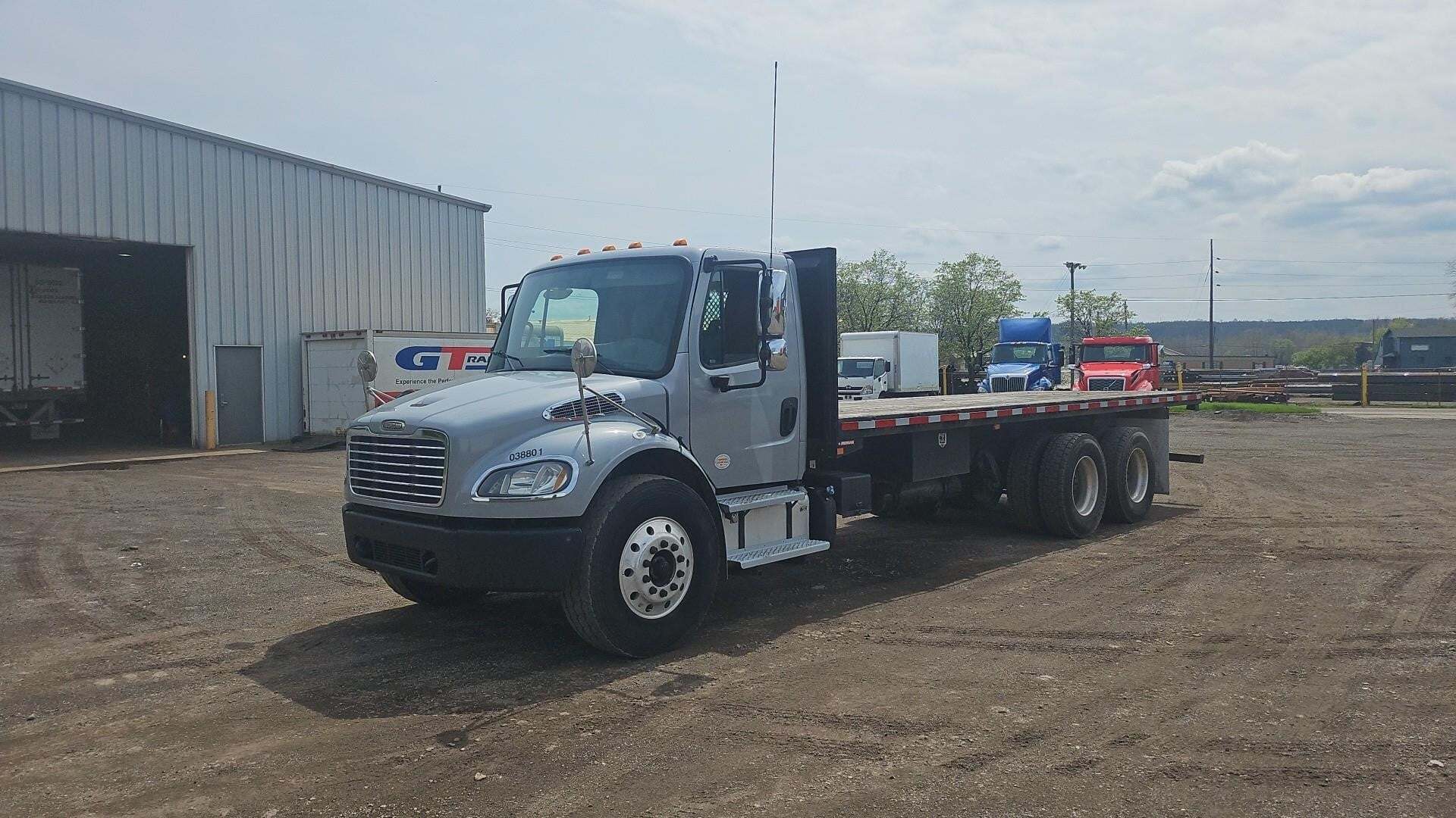 2020 FREIGHTLINER BUSINESS CLASS M2 106 in Girard, OH