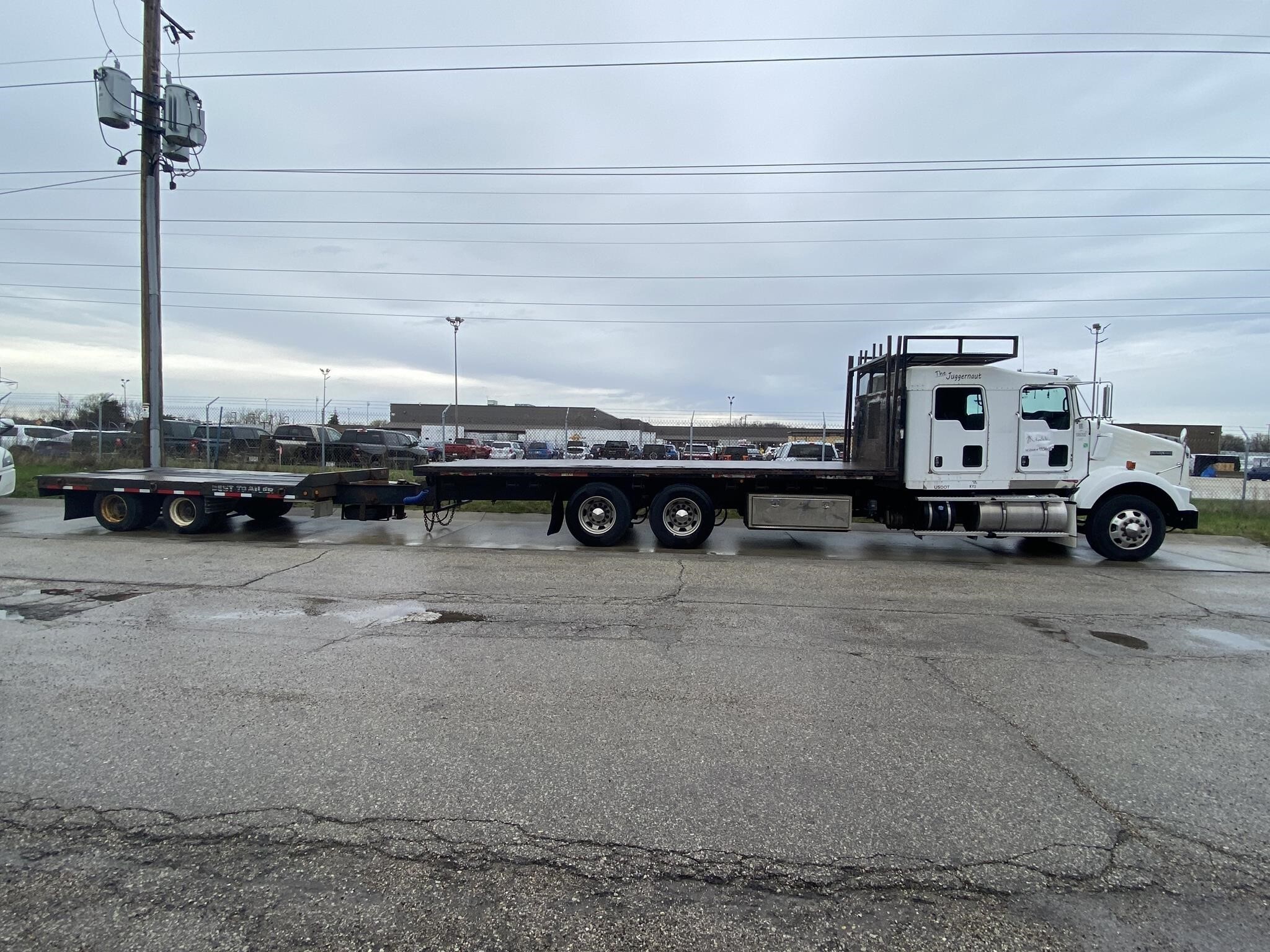 2013 KENWORTH T800 in Oak Creek, WI