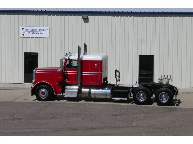 2021 PETERBILT 389