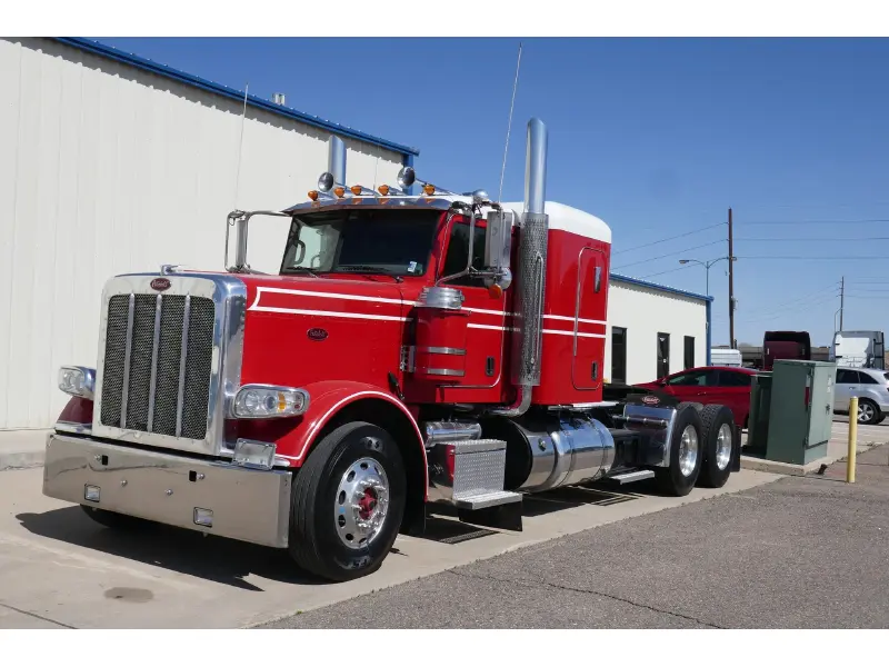 2021 PETERBILT 389