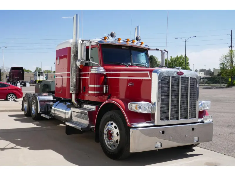 2021 PETERBILT 389