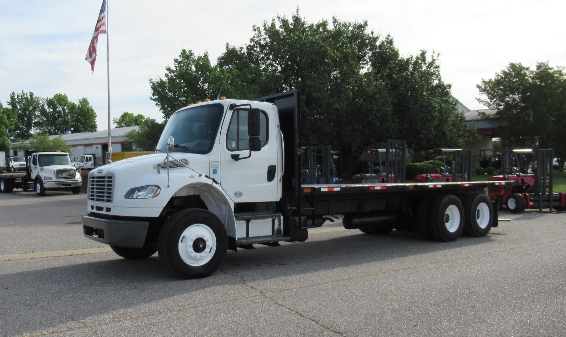 2015 FREIGHTLINER BUSINESS CLASS M2 106 in Tuscaloosa, AL