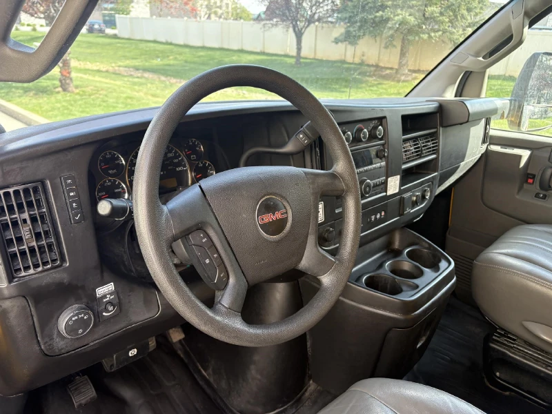 2022 GMC SAVANA