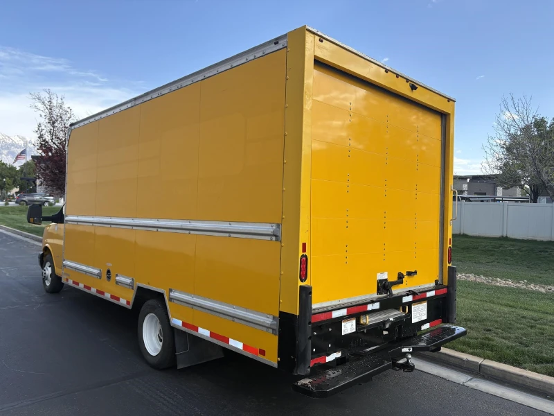 2022 GMC SAVANA