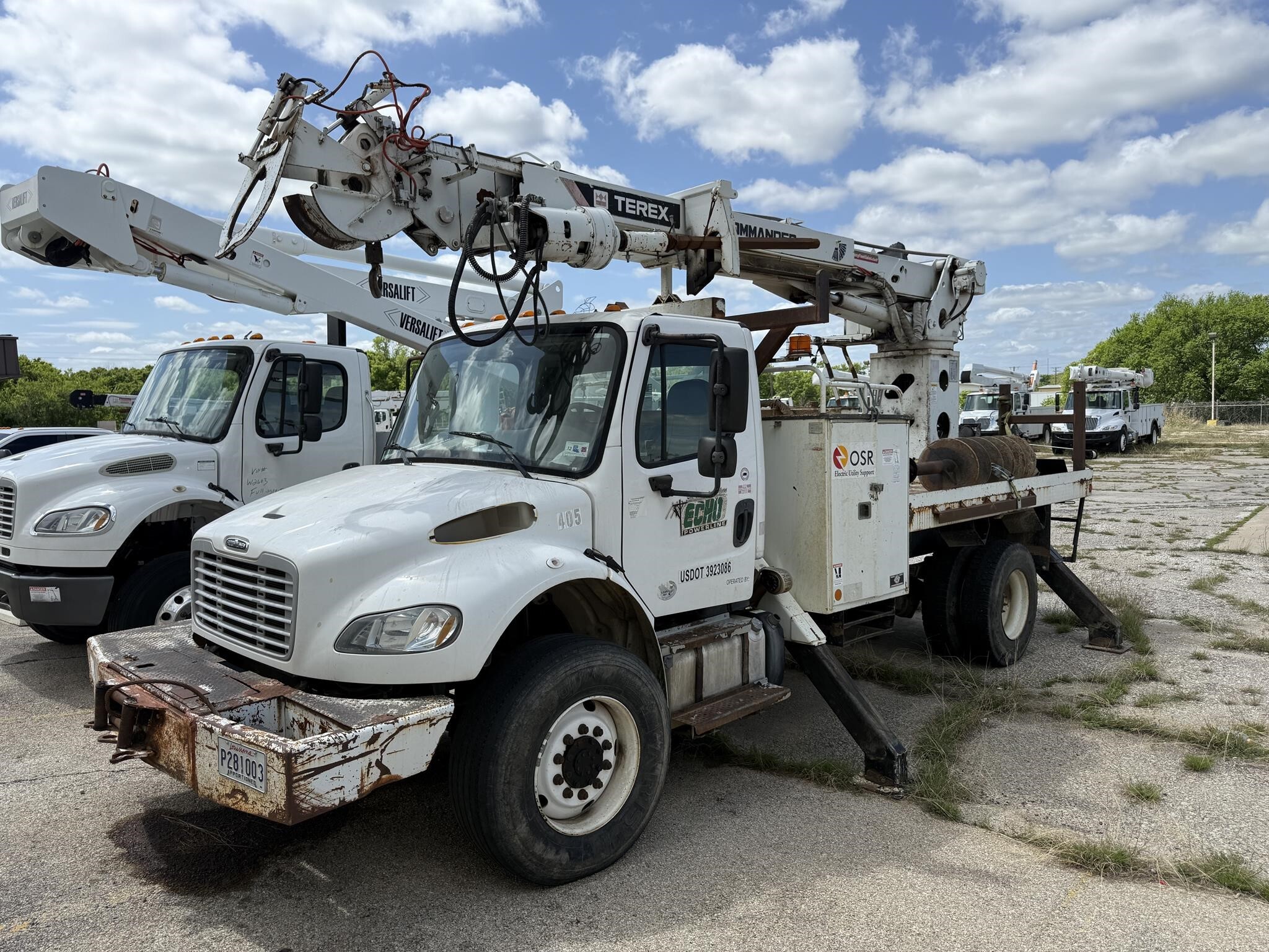 2015 FREIGHTLINER BUSINESS CLASS M2 106 in Mineral Wells, TX
