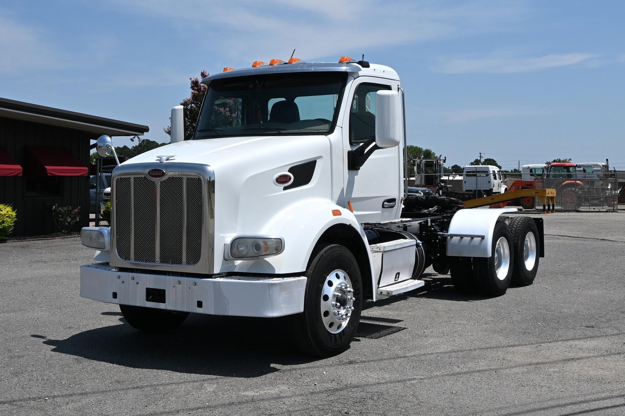 2018 PETERBILT 567 in Searcy, AR