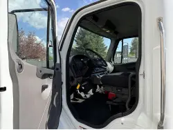 2015 FREIGHTLINER BUSINESS CLASS M2 106
