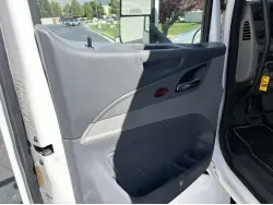 2017 PETERBILT 579