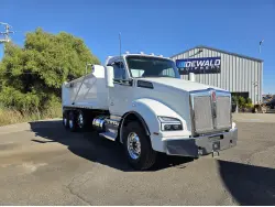 2022 KENWORTH T880