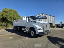 2022 KENWORTH T880