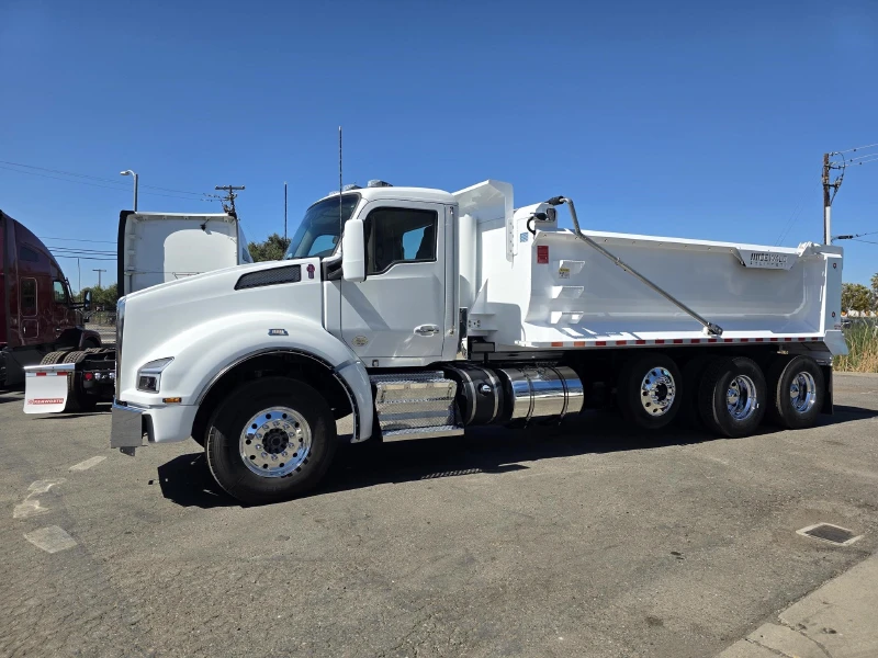 2022 KENWORTH T880
