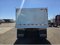 2022 KENWORTH T880