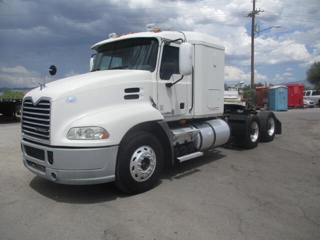 2009 MACK 600 in Tucson, AZ
