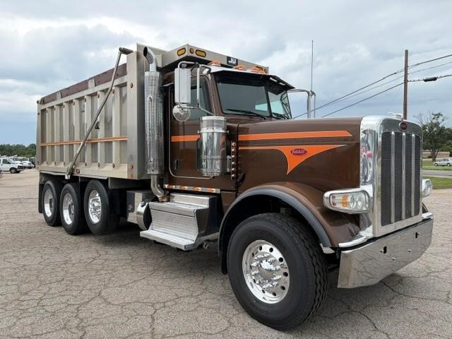2019 PETERBILT 389 in Chatham, VA