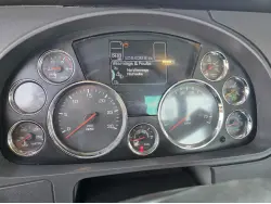 2022 KENWORTH T880