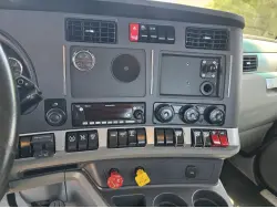 2022 KENWORTH T880