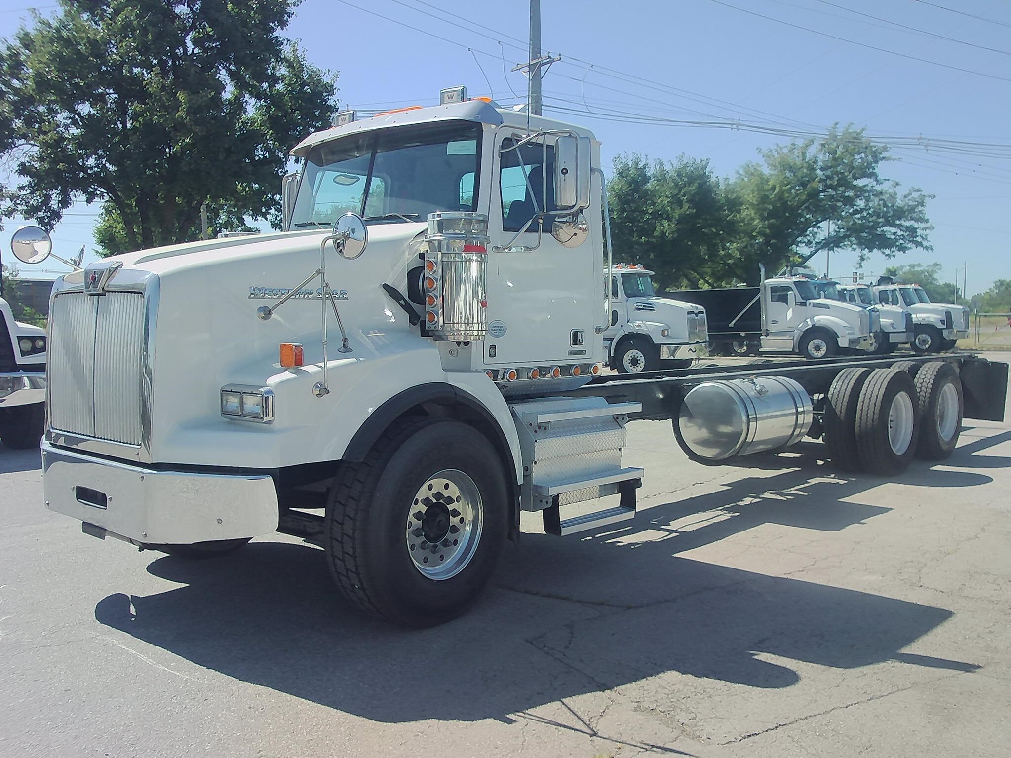 2015 WESTERN STAR 4900 in Kansas City, KS