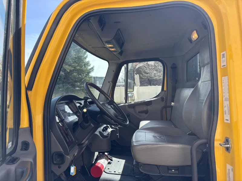 2019 FREIGHTLINER BUSINESS CLASS M2 106