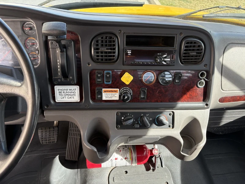 2019 FREIGHTLINER BUSINESS CLASS M2 106