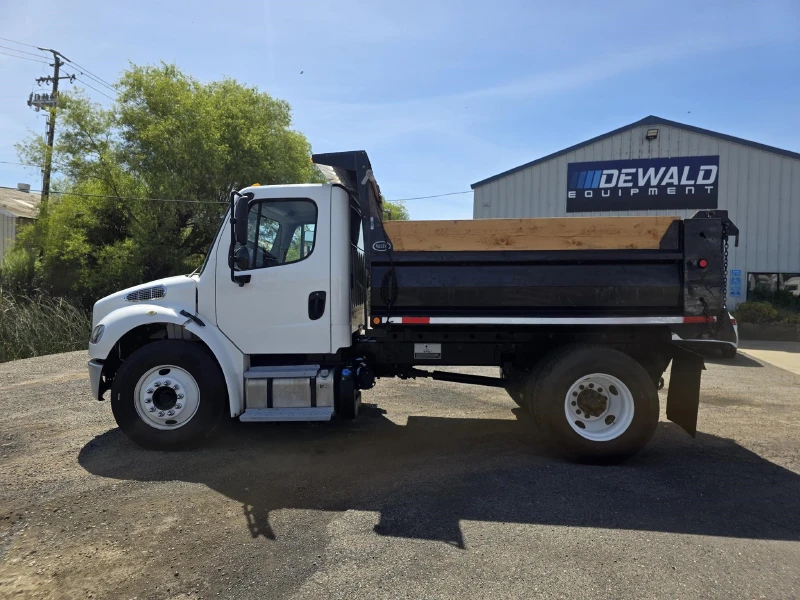 2016 FREIGHTLINER BUSINESS CLASS M2 106