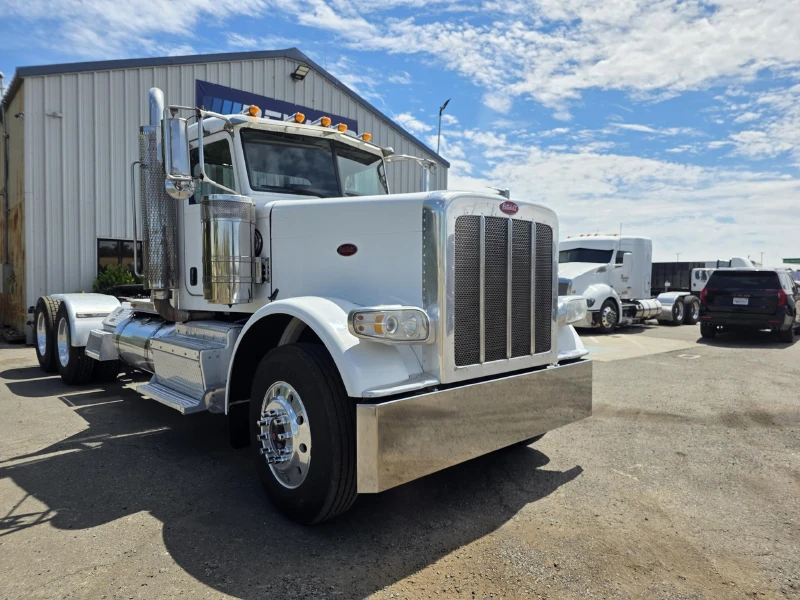 2013 PETERBILT 388