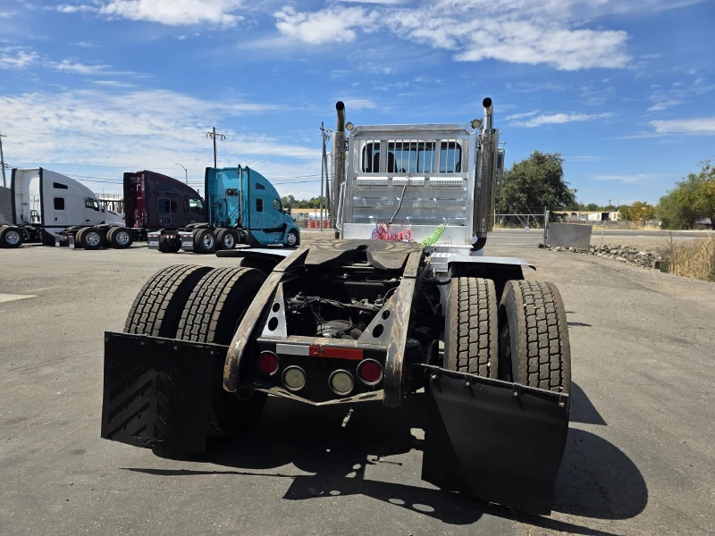 2013 PETERBILT 388