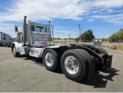 2013 PETERBILT 388